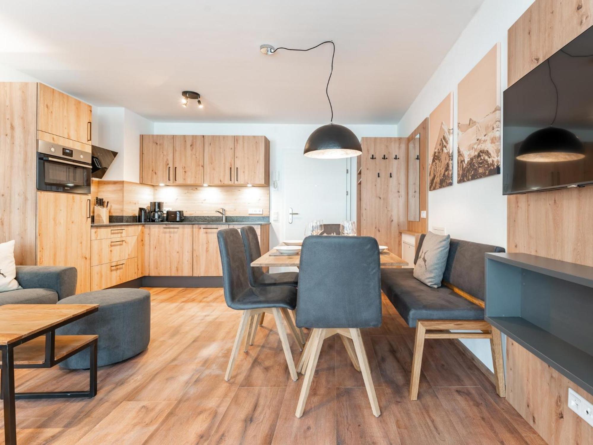 Falken Suites Top 4 Kaprun Zewnętrze zdjęcie